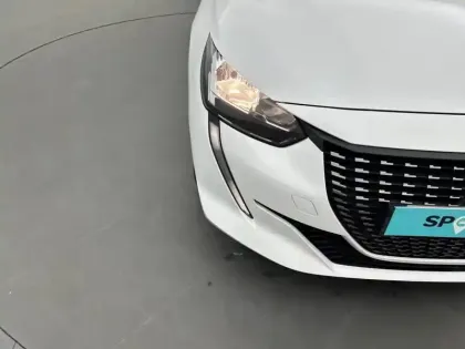 Photo 57 Peugeot 208  PureTech 75 S&S BVM5