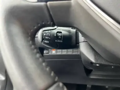 Photo 18 Peugeot 208  PureTech 75 S&S BVM5