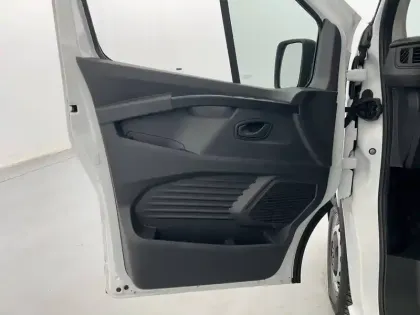 Photo 40 Renault Trafic  FGN L1H1 3000 KG BLUE DCI 130