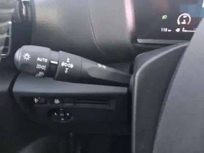 Photo 20 Citroën C4 Gén. III Ph1 C-Series 5