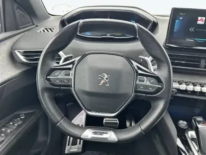 Photo 8 Peugeot 3008  Hybrid 225 e-EAT8