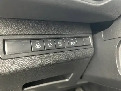 Photo 104 Peugeot 3008  Hybrid 225 e-EAT8