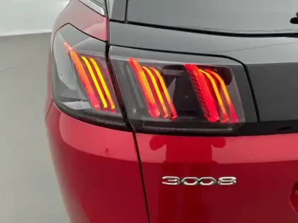 Photo 88 Peugeot 3008  Hybrid 225 e-EAT8