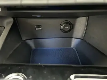 Photo 34 Peugeot 3008  Hybrid 225 e-EAT8