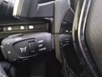 Photo 47 Peugeot 3008 Gén. II Ph2 Allure Pack 5