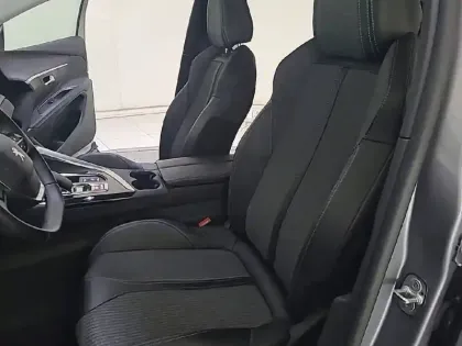 Photo 30 Peugeot 3008 Gén. II Ph2 Allure Pack 5