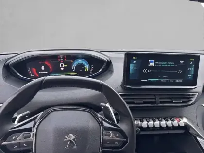 Photo 7 Peugeot 3008  Hybrid 225 e-EAT8