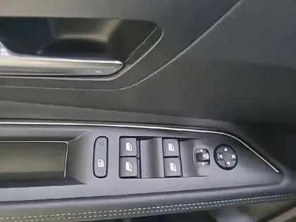 Photo 51 Peugeot 3008 Gén. II Ph2 Allure Pack 5