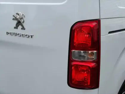 Photo 56 Peugeot Expert  FGN M BLUEHDI 180 S&S EAT8