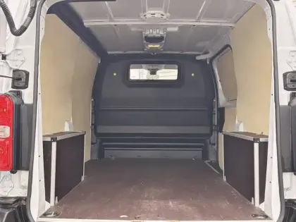 Photo 25 Peugeot Expert  FGN M BLUEHDI 180 S&S EAT8