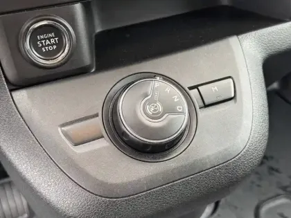 Photo 33 Peugeot Expert  FGN M BLUEHDI 180 S&S EAT8