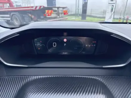 Photo 9 Peugeot 208  Hybrid 110 e-DCS6