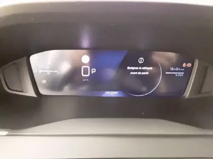 Photo 9 Peugeot 2008  Hybrid 145 e-DCS6