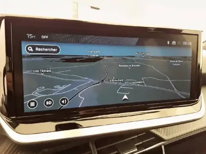 Photo 14 Peugeot 2008  Hybrid 145 e-DCS6