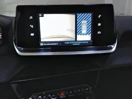 Photo 19 Peugeot 2008  PureTech 130 S&S EAT8