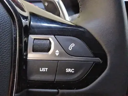 Photo 27 Peugeot 2008  PureTech 130 S&S EAT8