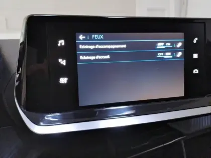 Photo 22 Peugeot 2008  PureTech 130 S&S EAT8