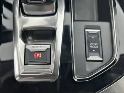 Photo 65 Peugeot 3008  BlueHDi 130ch S&S EAT8