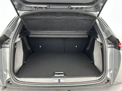 Photo 53 Peugeot 2008  Hybrid 145 e-DCS6