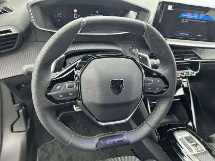 Photo 8 Peugeot 2008  Hybrid 145 e-DCS6