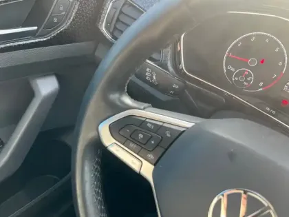 Photo 20 Volkswagen T-cross  1.0 TSI 110 Start/Stop BVM6