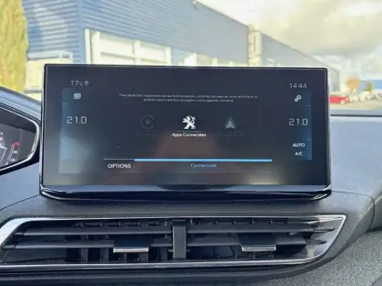 Photo 61 Peugeot 3008  Puretech 130ch S&S EAT8