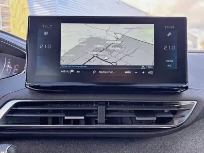 Photo 18 Peugeot 3008  Puretech 130ch S&S EAT8