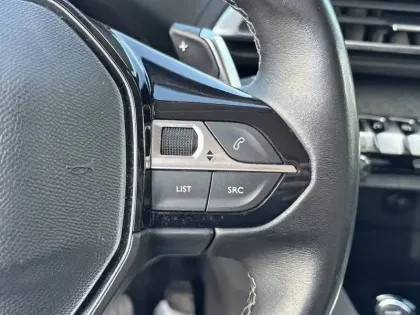 Photo 17 Peugeot 3008  Puretech 130ch S&S EAT8