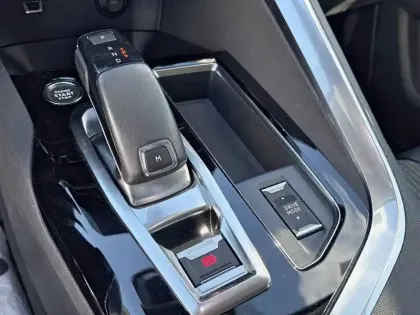 Photo 34 Peugeot 3008  Puretech 130ch S&S EAT8