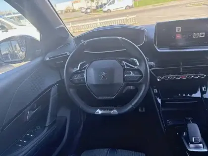 Photo 8 Peugeot 208  PureTech 100 S&S EAT8