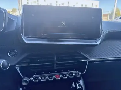 Photo 18 Peugeot 208  PureTech 100 S&S EAT8