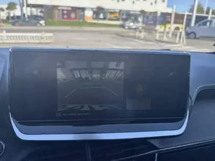 Photo 14 Peugeot 208  PureTech 100 S&S EAT8