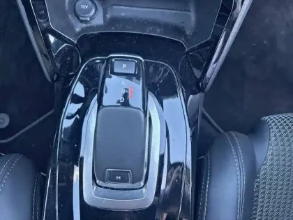 Photo 13 Peugeot 208  PureTech 100 S&S EAT8