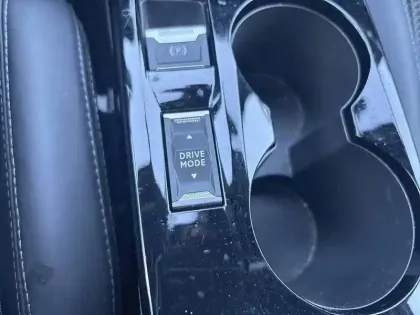 Photo 19 Peugeot 208  PureTech 100 S&S EAT8