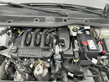 Photo 18 Peugeot 208  PureTech 75 S&S BVM5