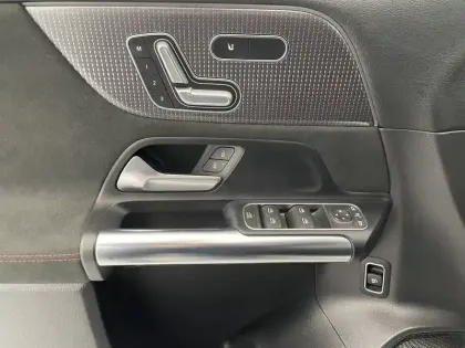 Photo 26 Mercedes EQA  250