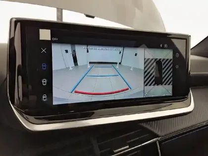 Photo 17 Peugeot 2008  Hybrid 145 e-DCS6