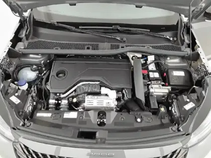 Photo 20 Peugeot 2008  Hybrid 145 e-DCS6