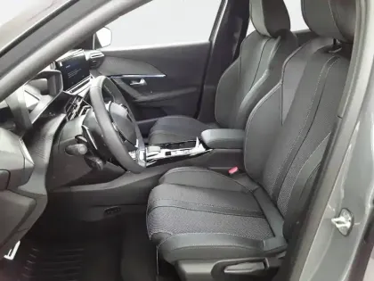 Photo 10 Peugeot 2008  Hybrid 145 e-DCS6