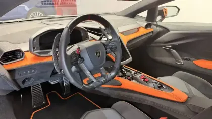 Photo 14 Lamborghini Revuelto  6.5 V12 1015