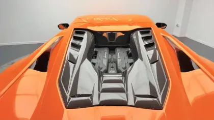 Photo 51 Lamborghini Revuelto  6.5 V12 1015