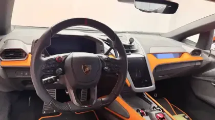 Photo 61 Lamborghini Revuelto  6.5 V12 1015