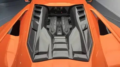 Photo 30 Lamborghini Revuelto  6.5 V12 1015