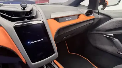 Photo 13 Lamborghini Revuelto  6.5 V12 1015