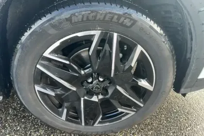 Photo 13 Peugeot 3008  Hybrid 136 e-DCS6