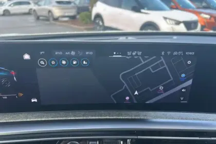 Photo 25 Peugeot 3008  Hybrid 136 e-DCS6