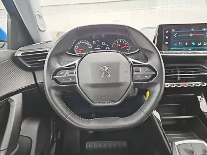 Photo 8 Peugeot 2008  PureTech 100 S&S BVM6