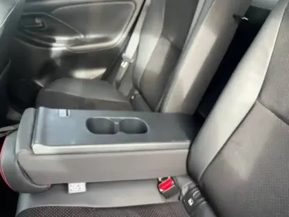 Photo 96 Toyota Yaris  Cross Hybride 116h 2WD