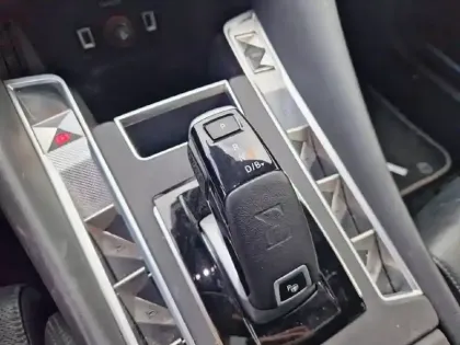 Photo 13 DS DS 9  Hybride E-Tense 225