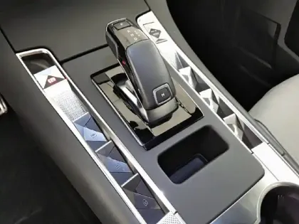 Photo 13 DS Ds 7 DS7 Crossback PureTech 180 EAT8